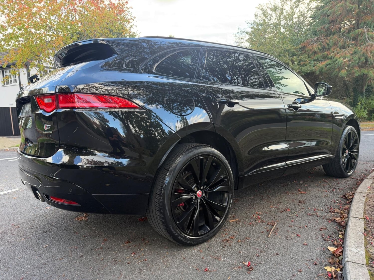Jaguar F-Pace 2016 - Cars