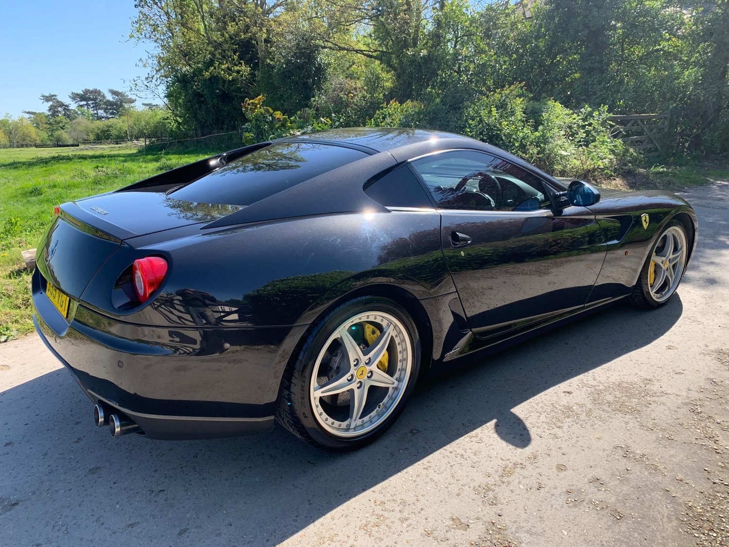 Ferrari 599 2011 - Cars
