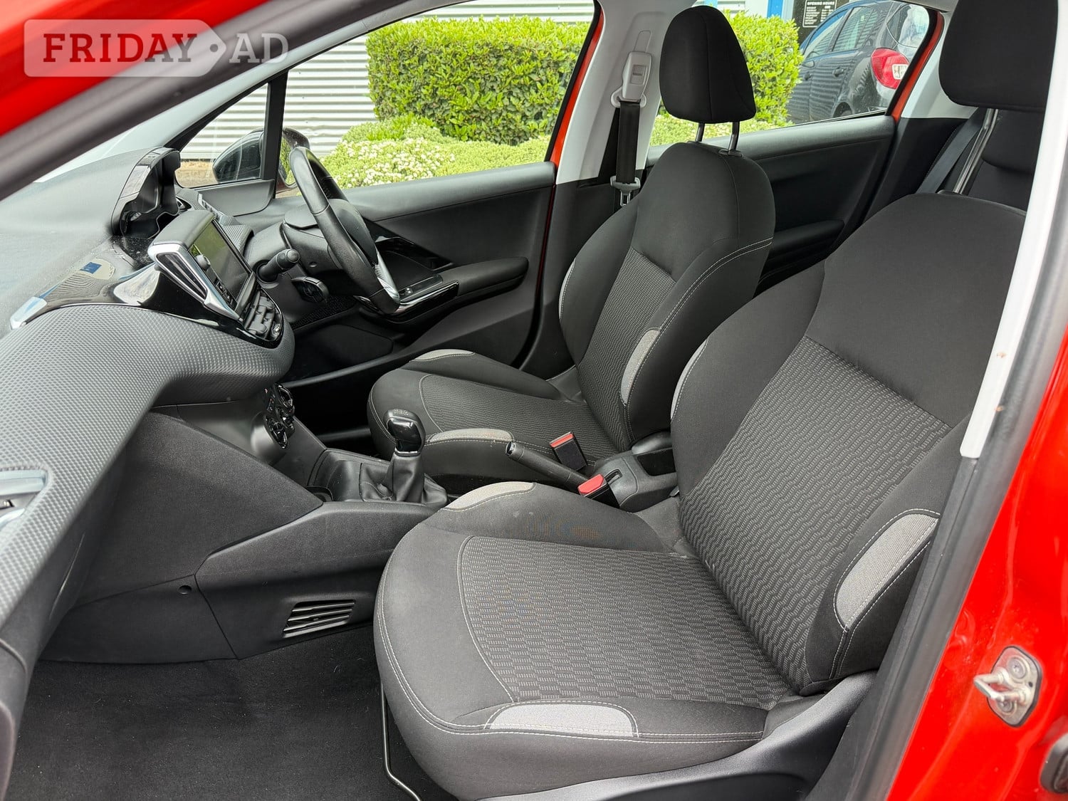 Peugeot 208 2016 - Cars