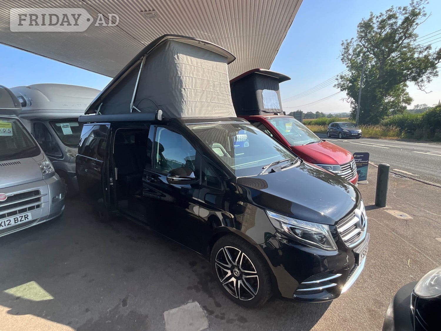 [ berth ]Mercedes-Benz Marco Polo