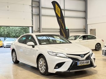Toyota Camry 2019