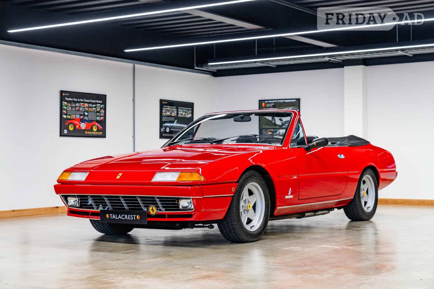 Ferrari 400 1983 in Wokingham