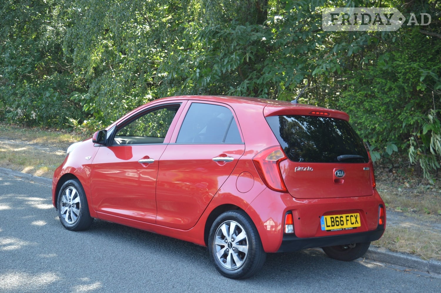 Kia Picanto 2017 - Cars in Bromley