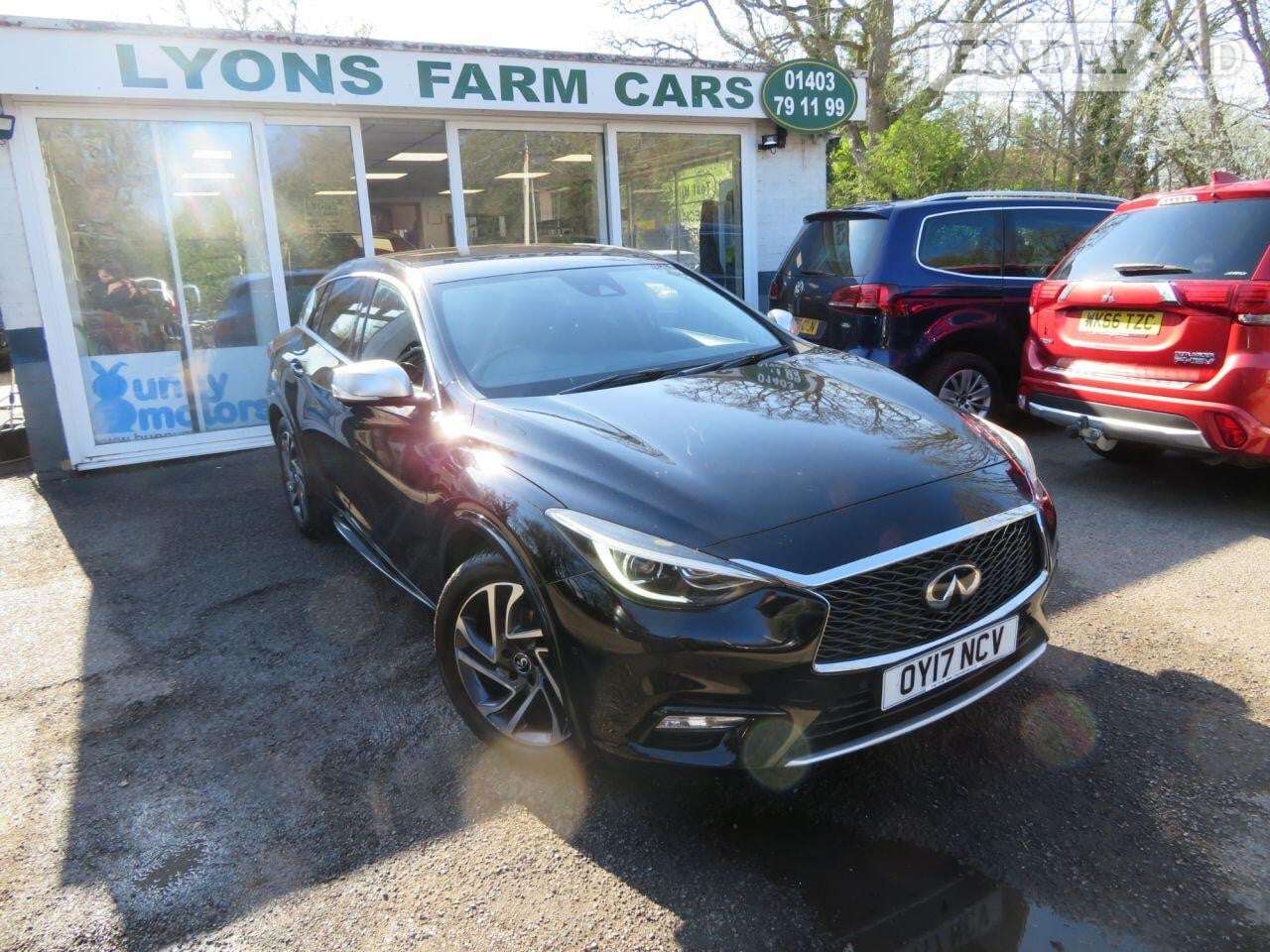 2017 Infiniti Q30 1.6T Premium Hatchback 5dr Petrol Manual Euro 6 (s/s) (122 ps) 360 CAMERA + PRIVACY GLASS + NAV in Horsham