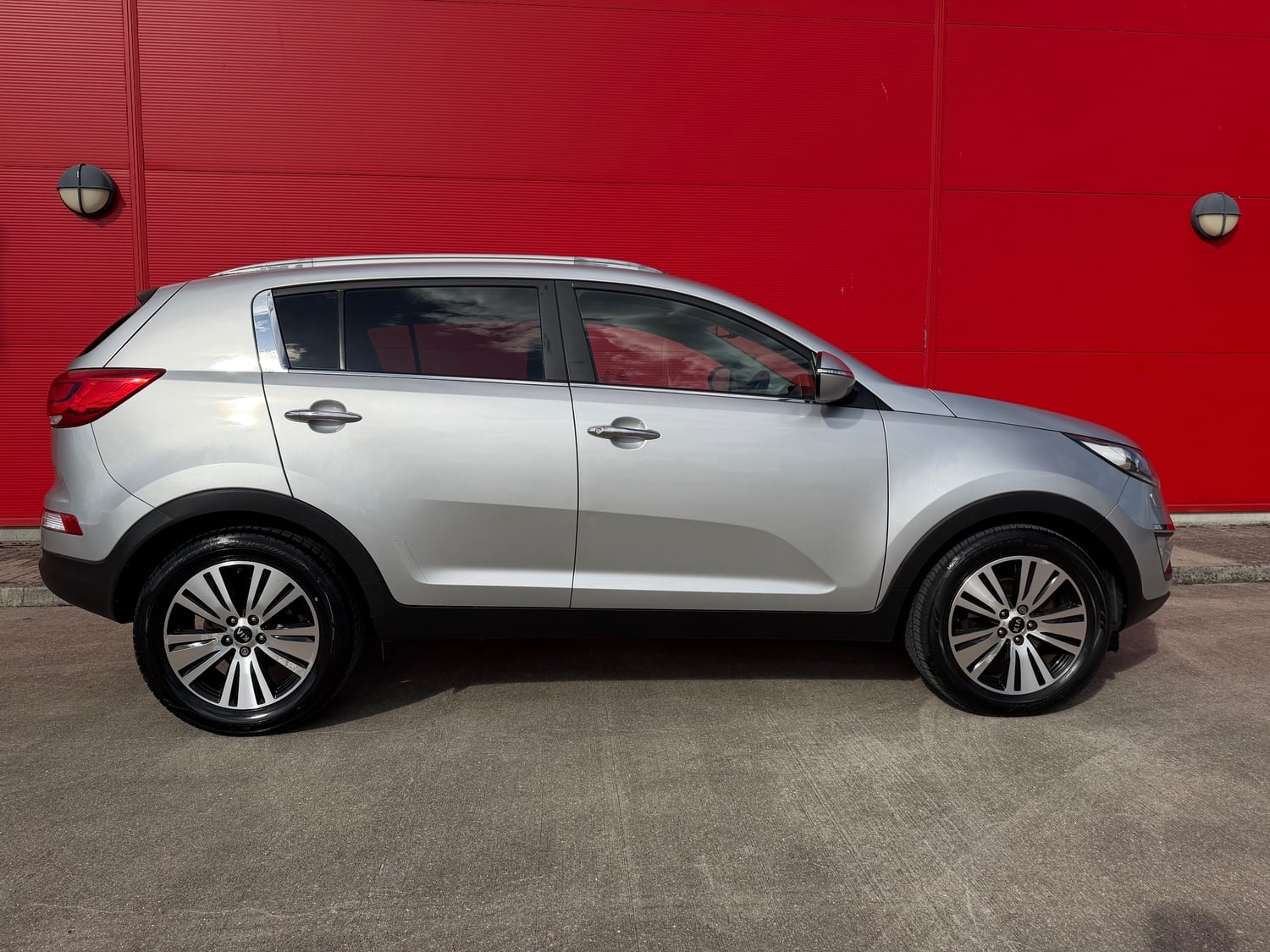 [ berth ]Kia Sportage