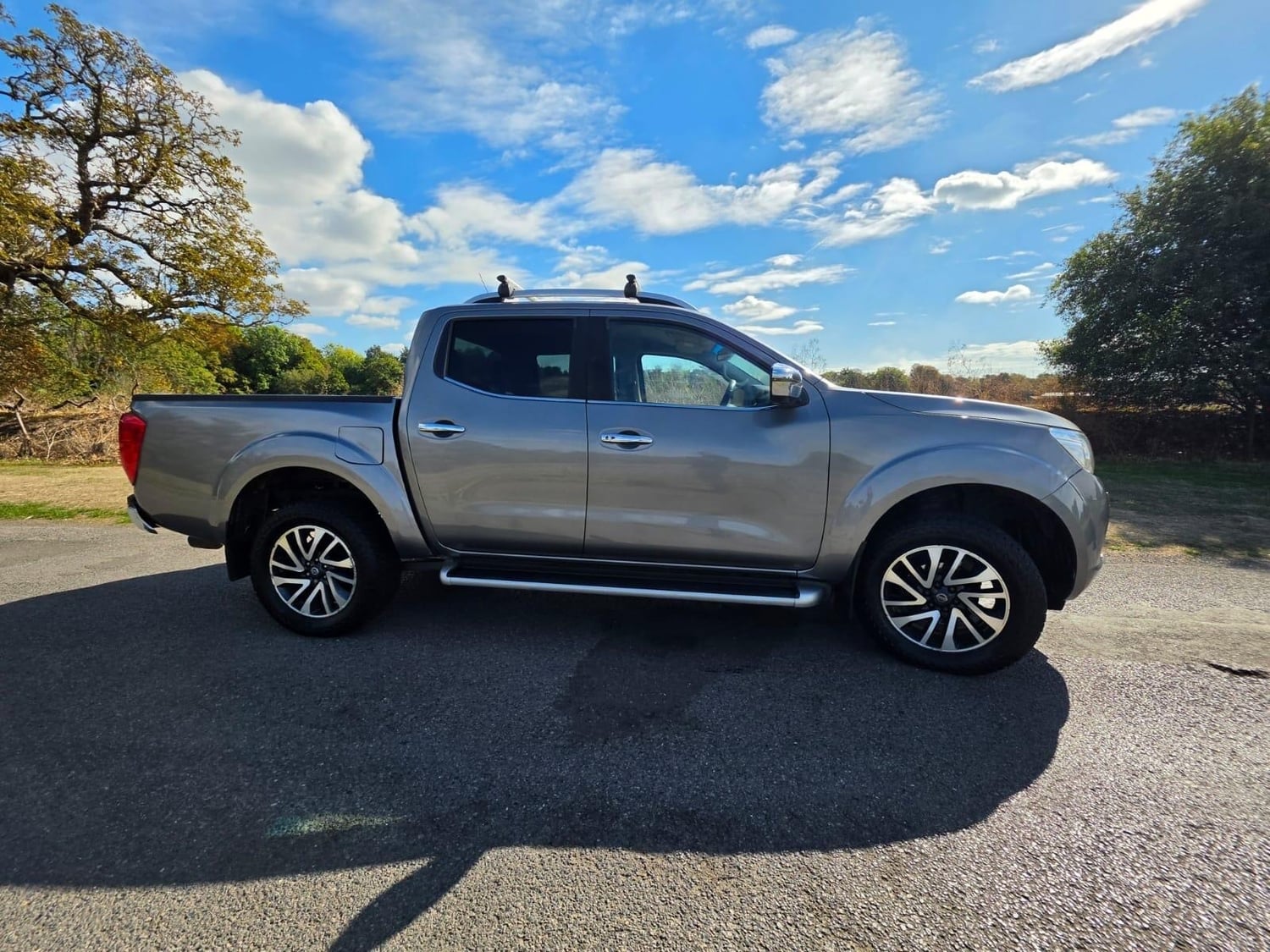 Nissan Navara 2018 - Vans & Commercial Vehicles in Slough