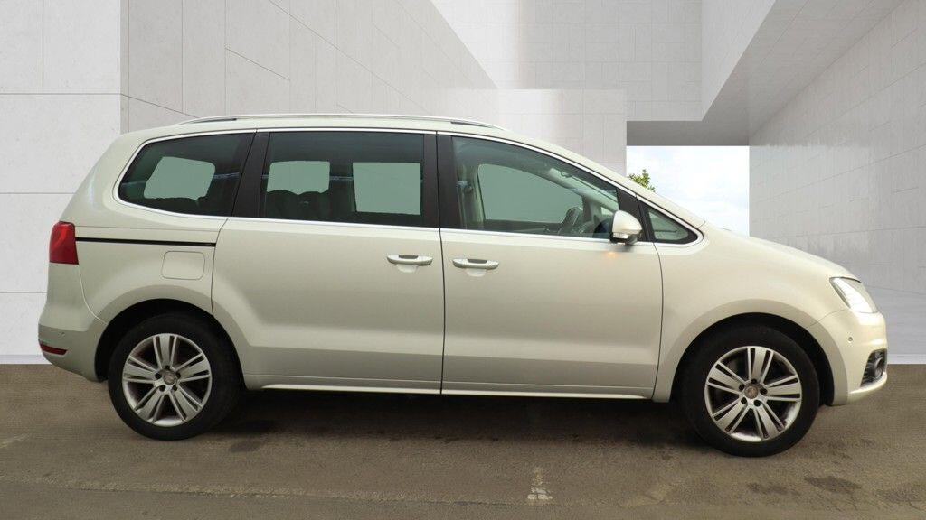 SEAT Alhambra 2011 - Cars in Winchester