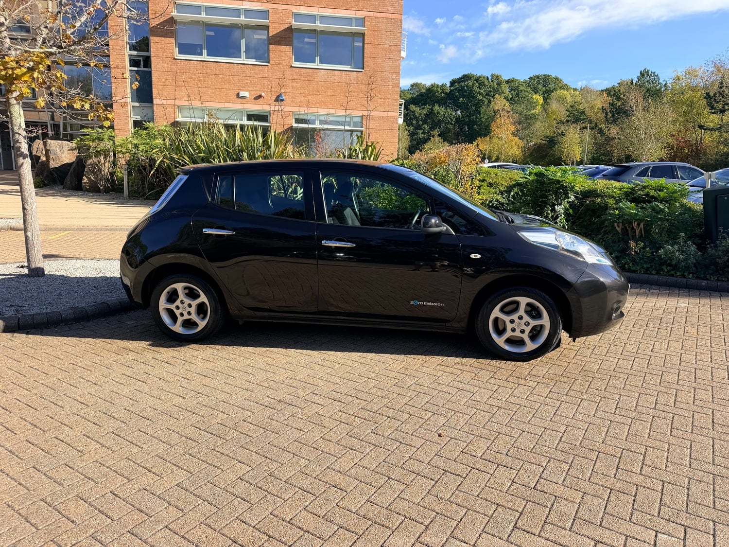 [ berth ]Nissan LEAF