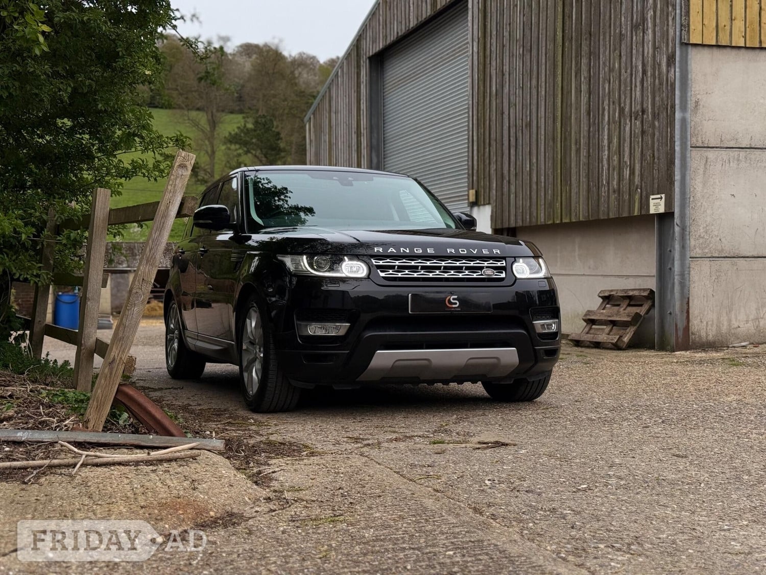 Land Rover Range Rover Sport 2017 - Cars in Upper North Dean