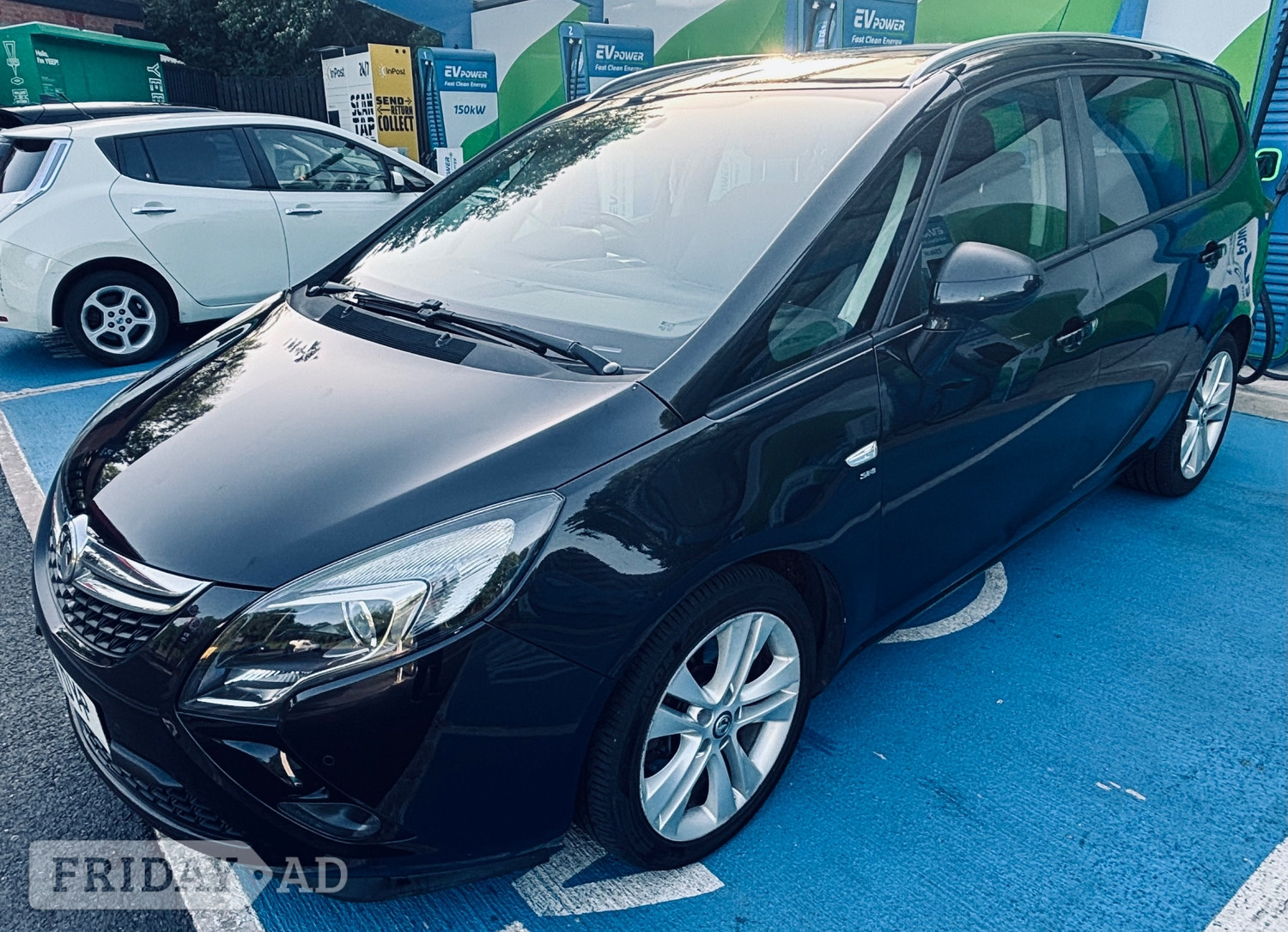 [ berth ]Vauxhall Zafira Tourer