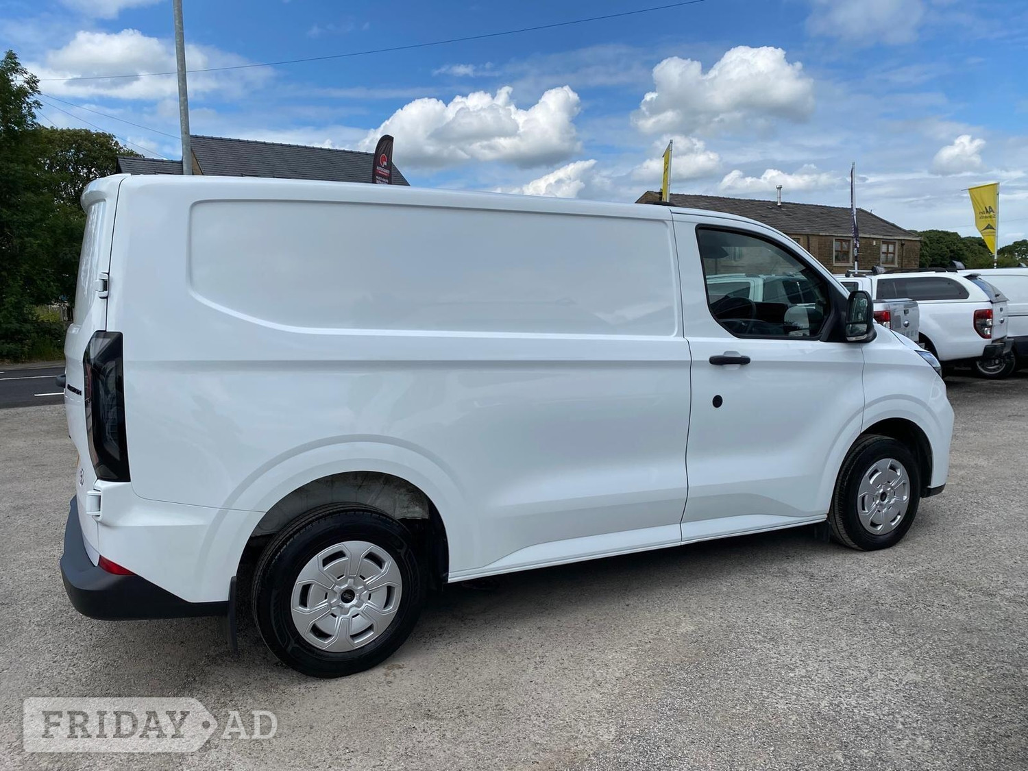 [ berth ]Ford Transit Custom