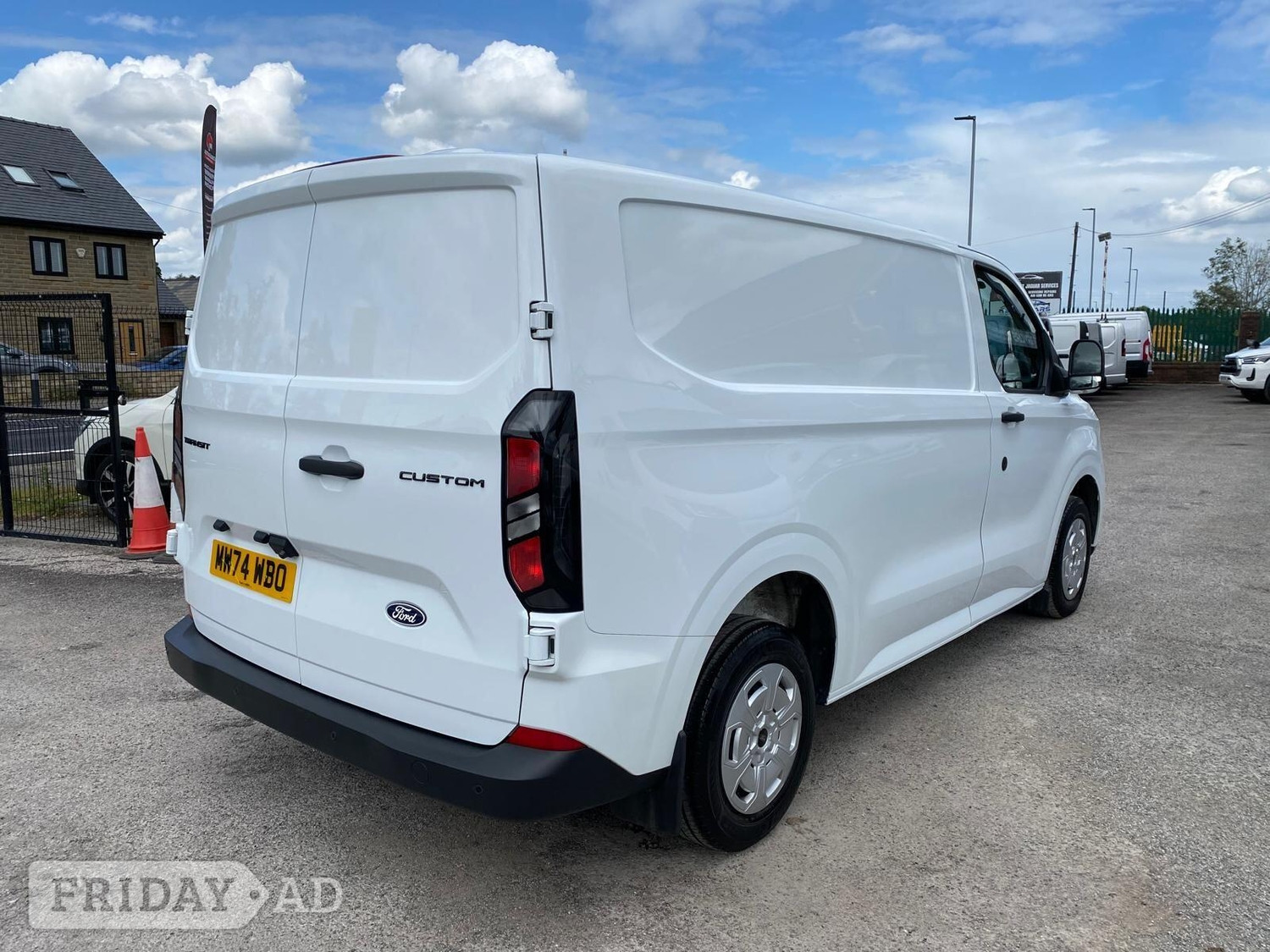 Ford Transit Custom 2024 - Vans & Commercial Vehicles in Manchester