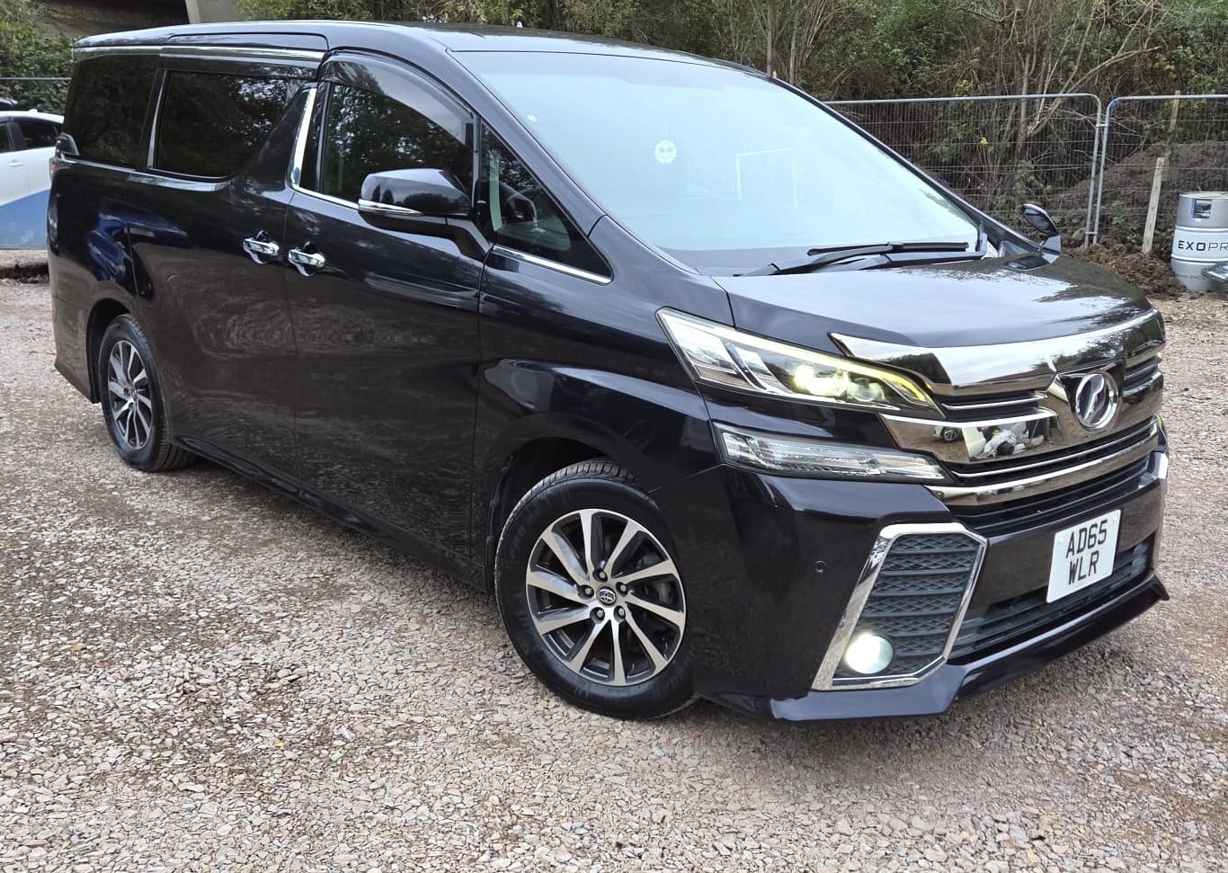 Toyota Vellfire March