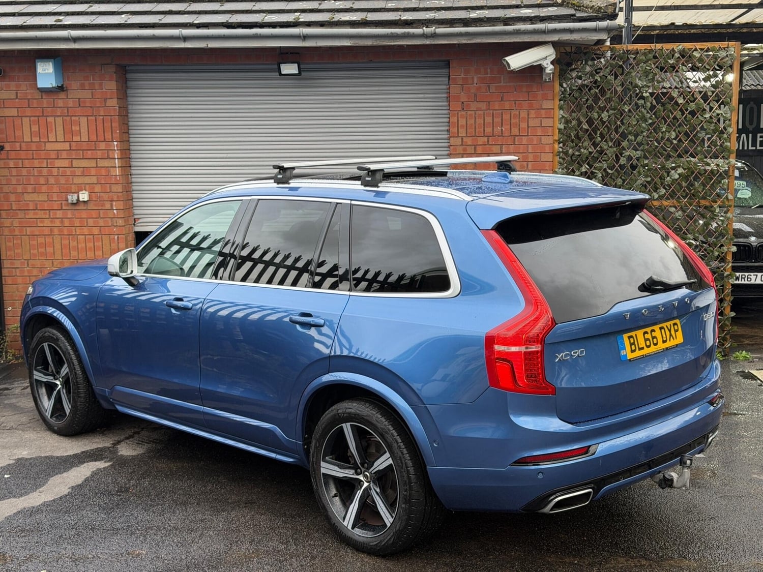 Volvo XC90 2016 - Cars in Swindon