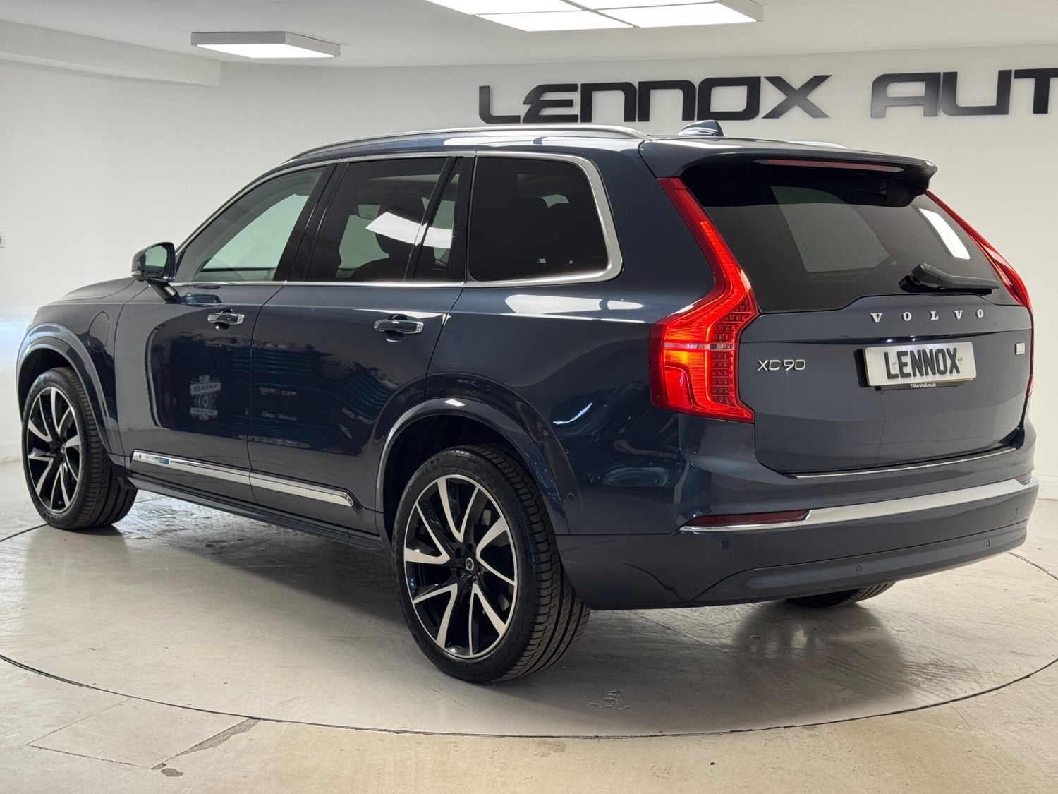 Volvo XC90 2022 - Cars in Brent