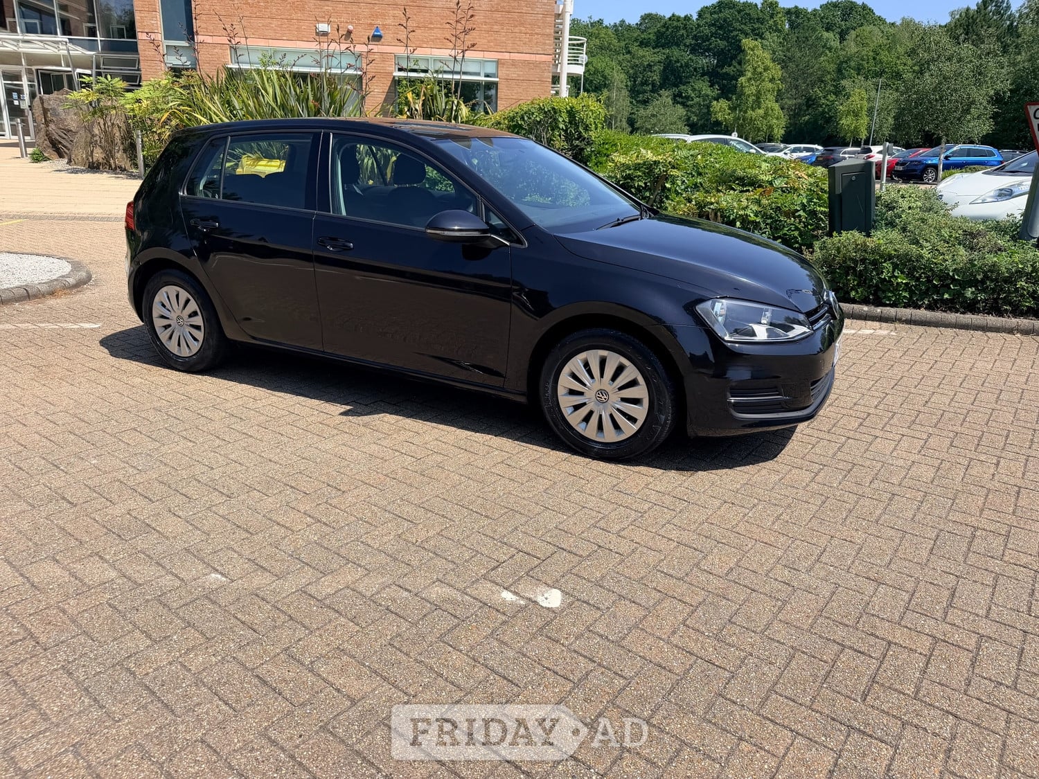 Volkswagen Golf 2013 - Cars