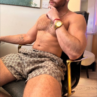 HAIRYHUNKBR