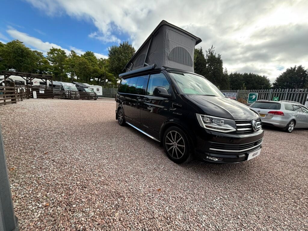 VW (Volkswagen) VW California Ocean 2017 for sale - Motorhomes & Caravans in Whitchurch