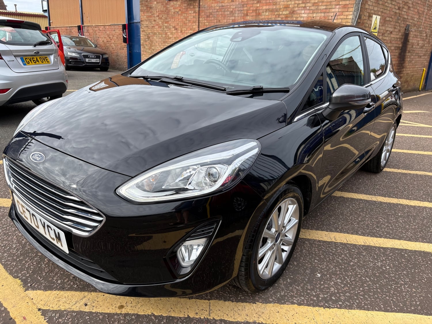 [ berth ]Ford Fiesta