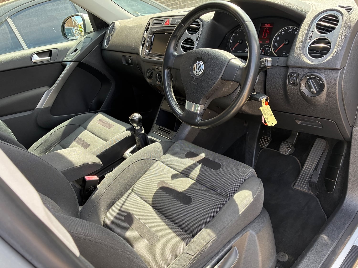 Volkswagen Tiguan 2008 - Cars