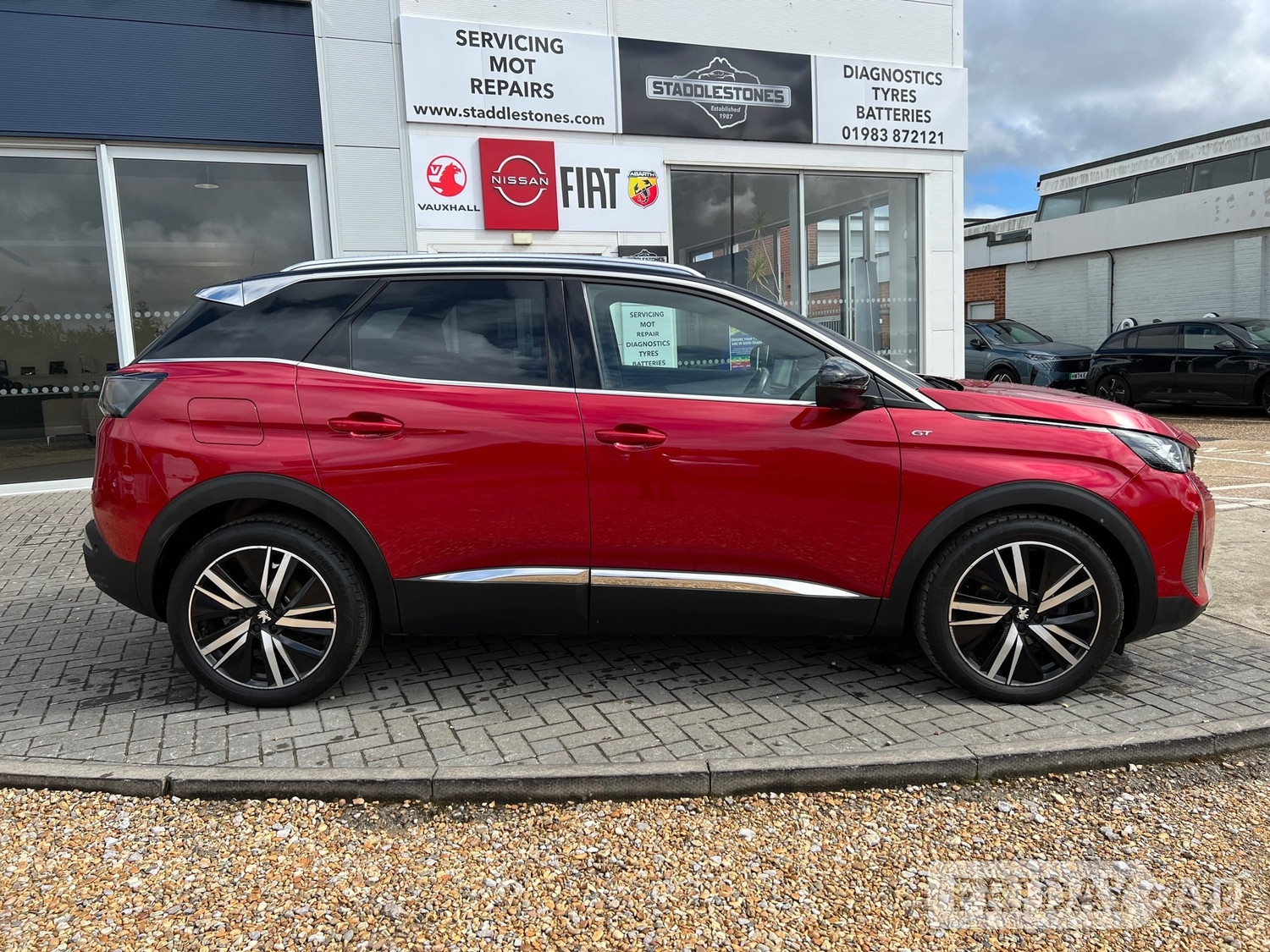 [ berth ]Peugeot 3008