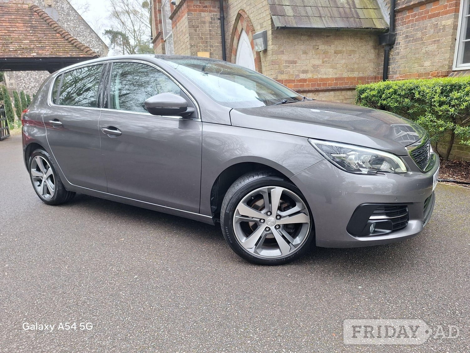 Peugeot 308 2018 in Slough