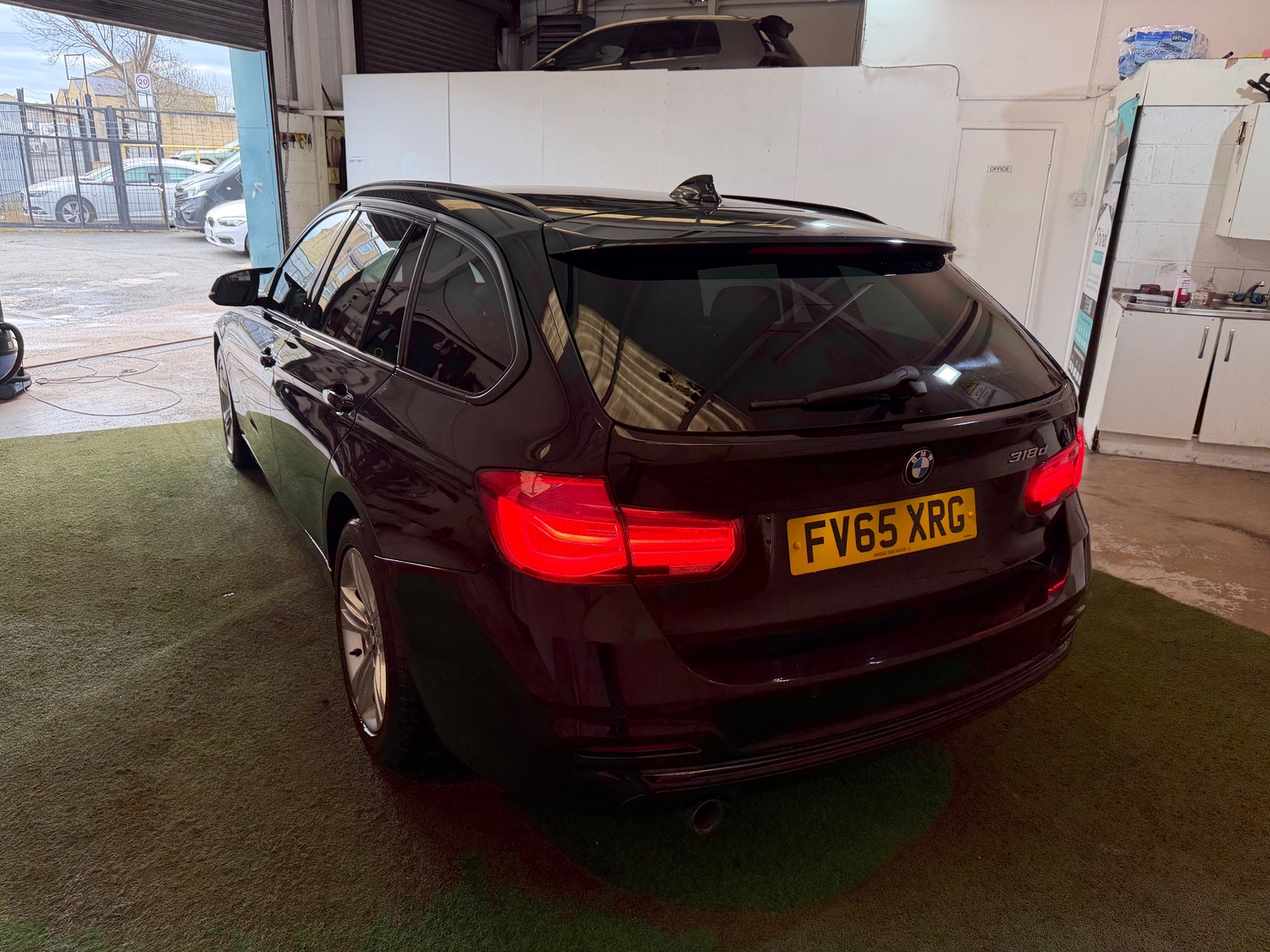 BMW 3 Series 2016 - Cars in Dewsbury