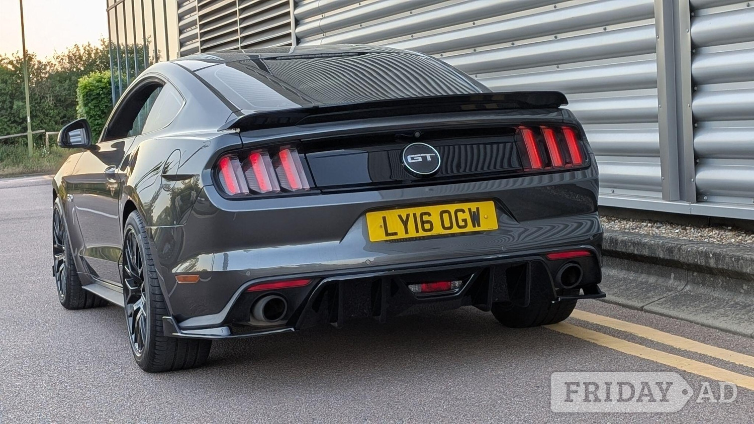 [ berth ]Ford Mustang