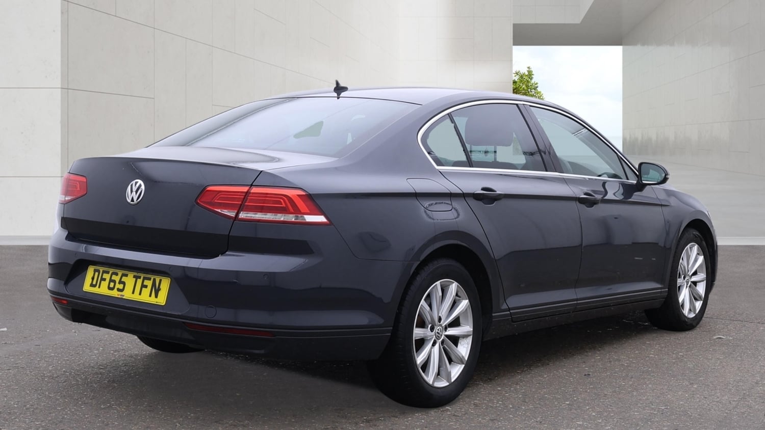 Volkswagen Passat 2015 - Cars