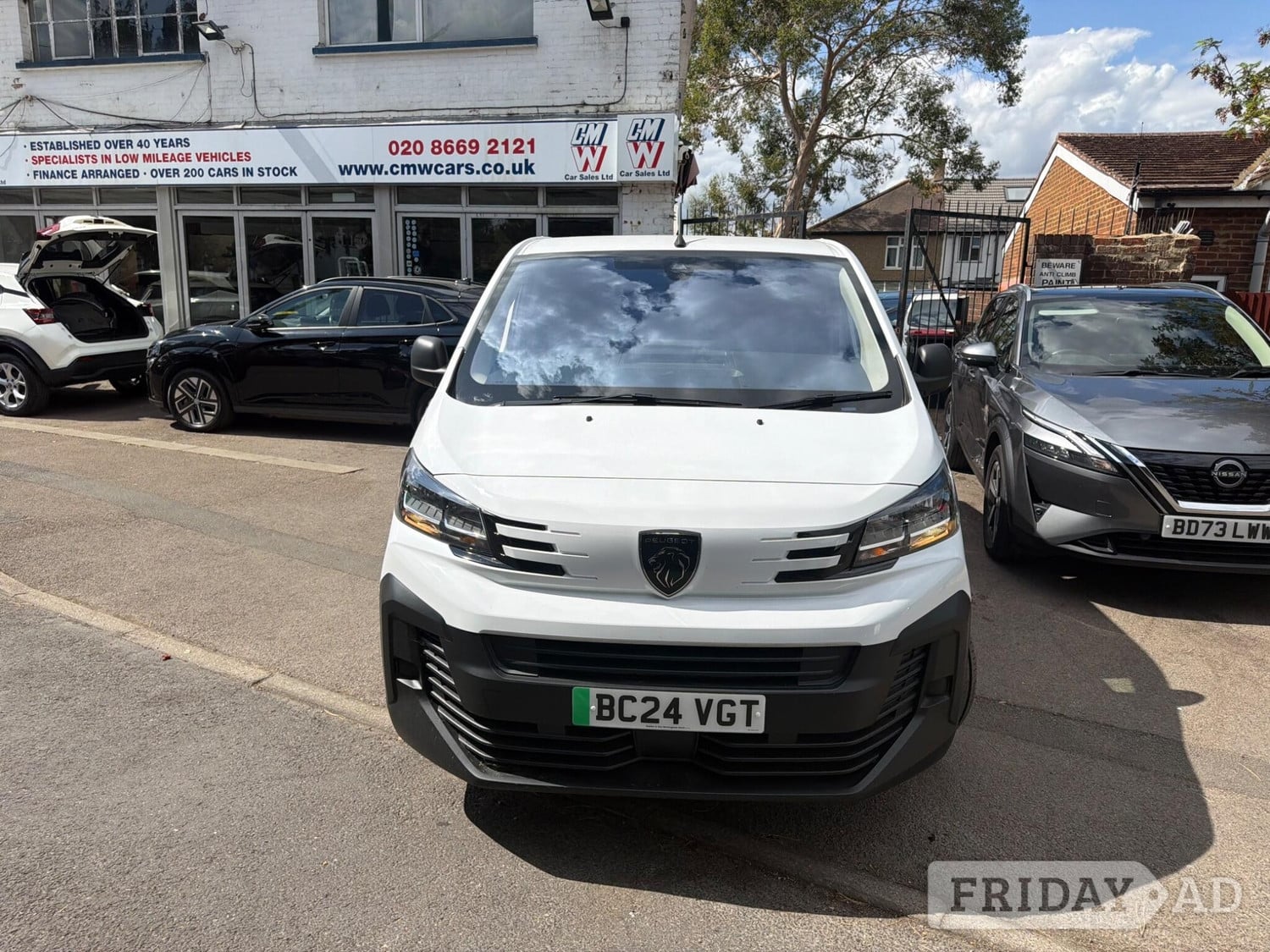 [ berth ]Peugeot E-EXPERT