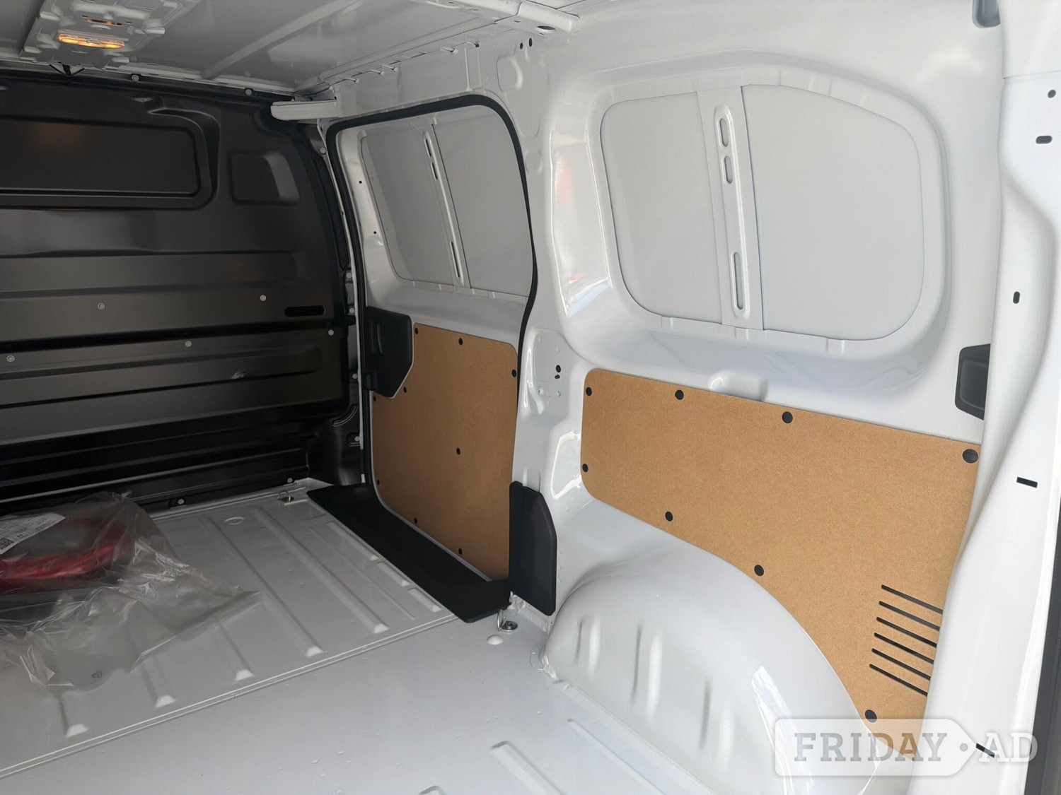 Peugeot E-EXPERT 2024 - Vans & Commercial Vehicles
