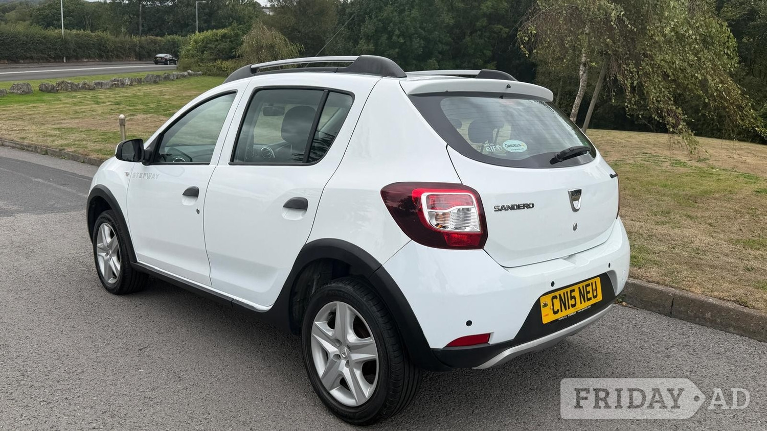 Dacia Sandero Stepway 2015 - Cars in Swansea