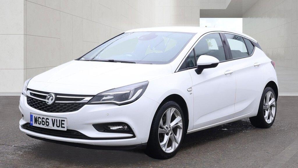 [ berth ]Vauxhall Astra