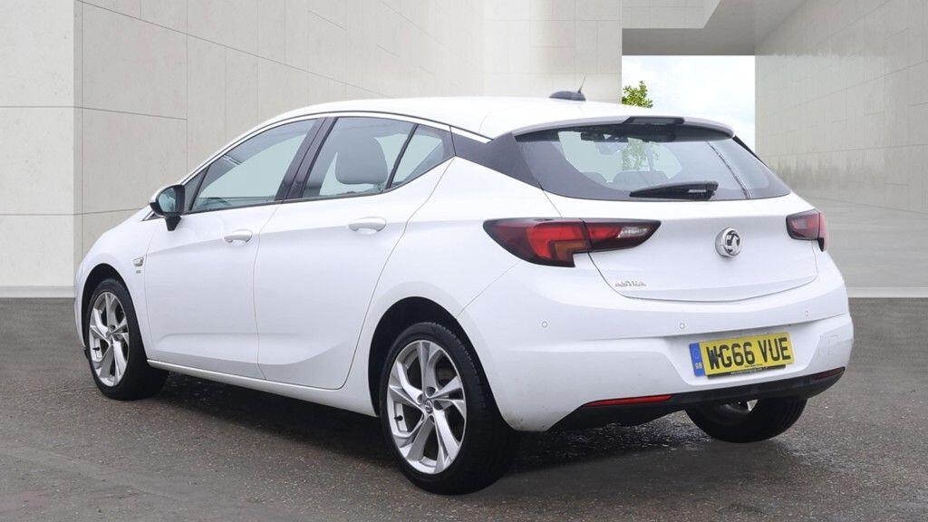 Vauxhall Astra 2016 - Cars in Winchester