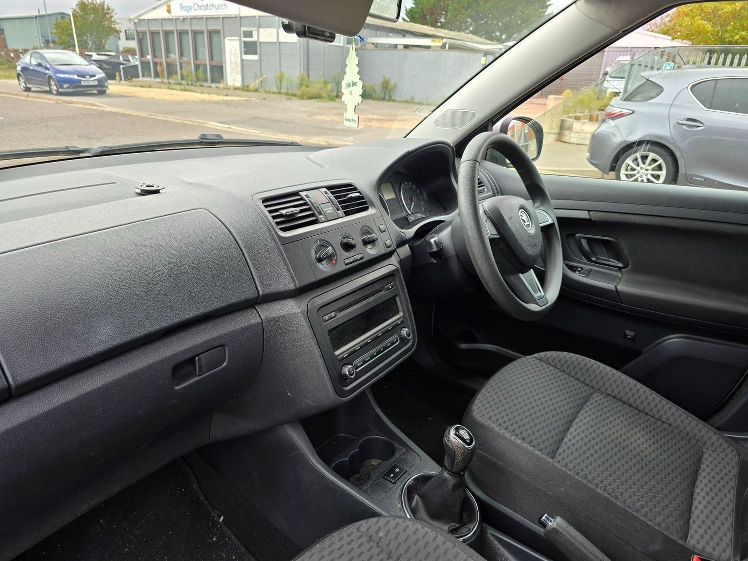 Skoda Fabia 2014 - Cars