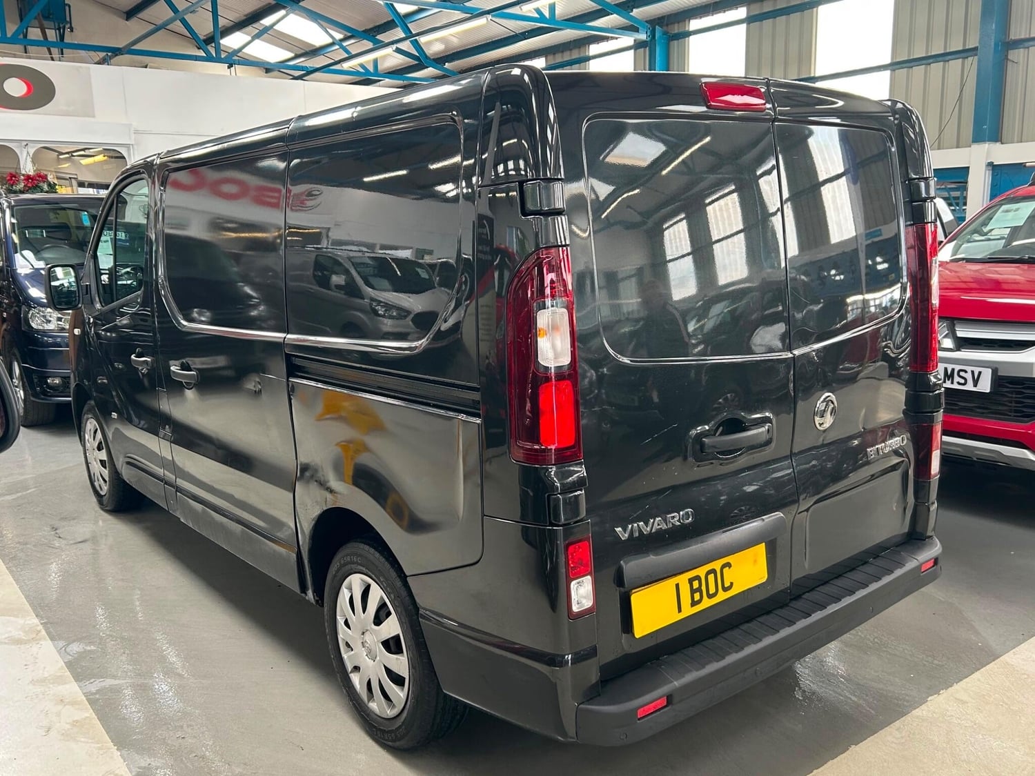 Vauxhall Vivaro 2015 - Vans & Commercial Vehicles