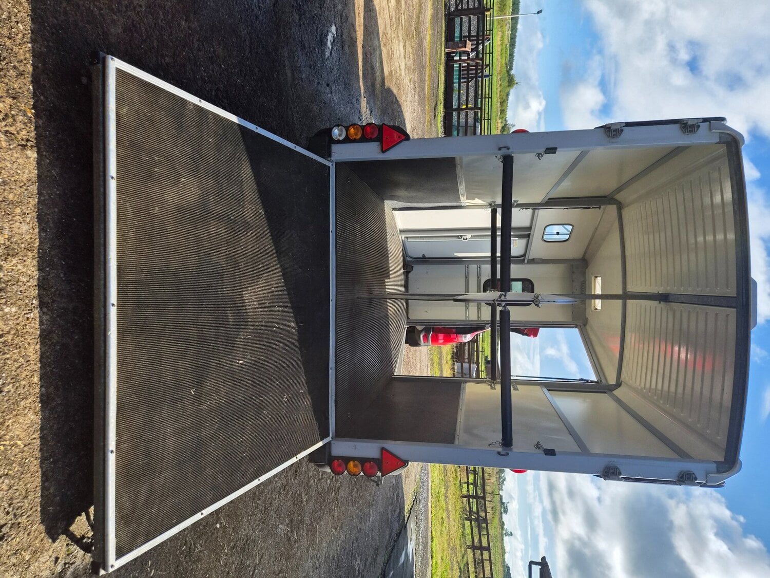 Ifor Williams HB511  Horse Trailer - Trailers & Horseboxes