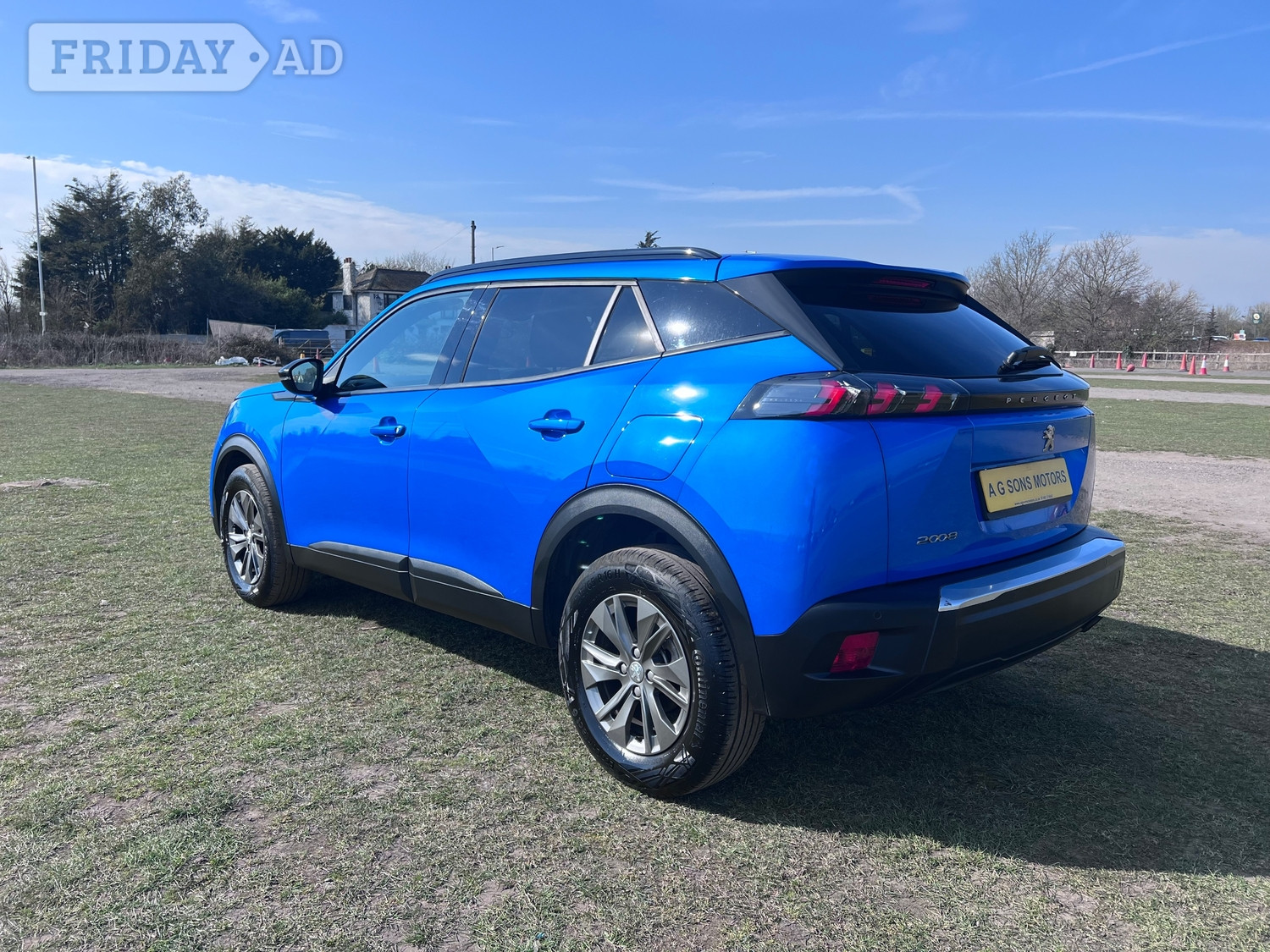 [ berth ]Peugeot 2008