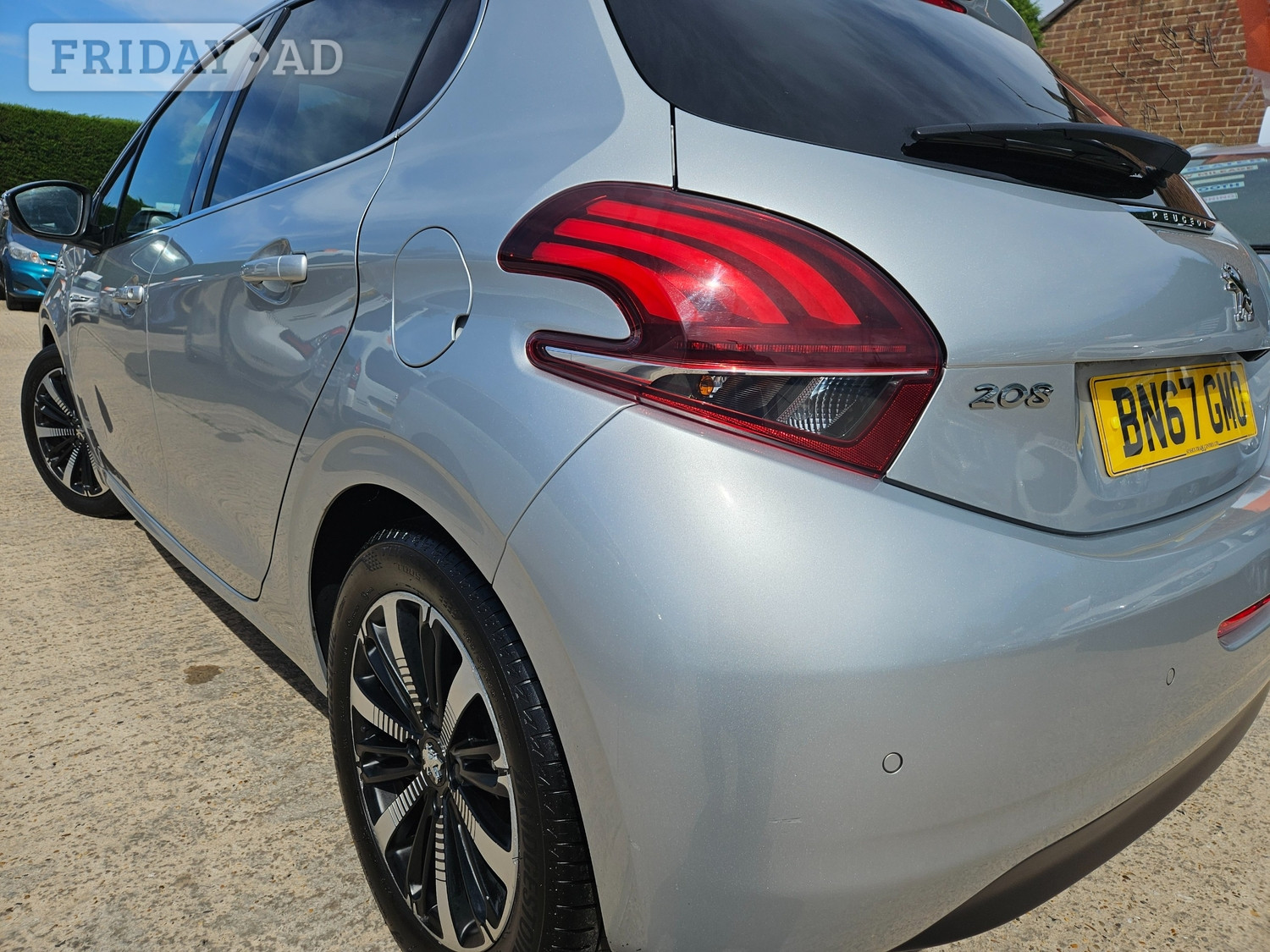 Peugeot 208 2017 - Cars