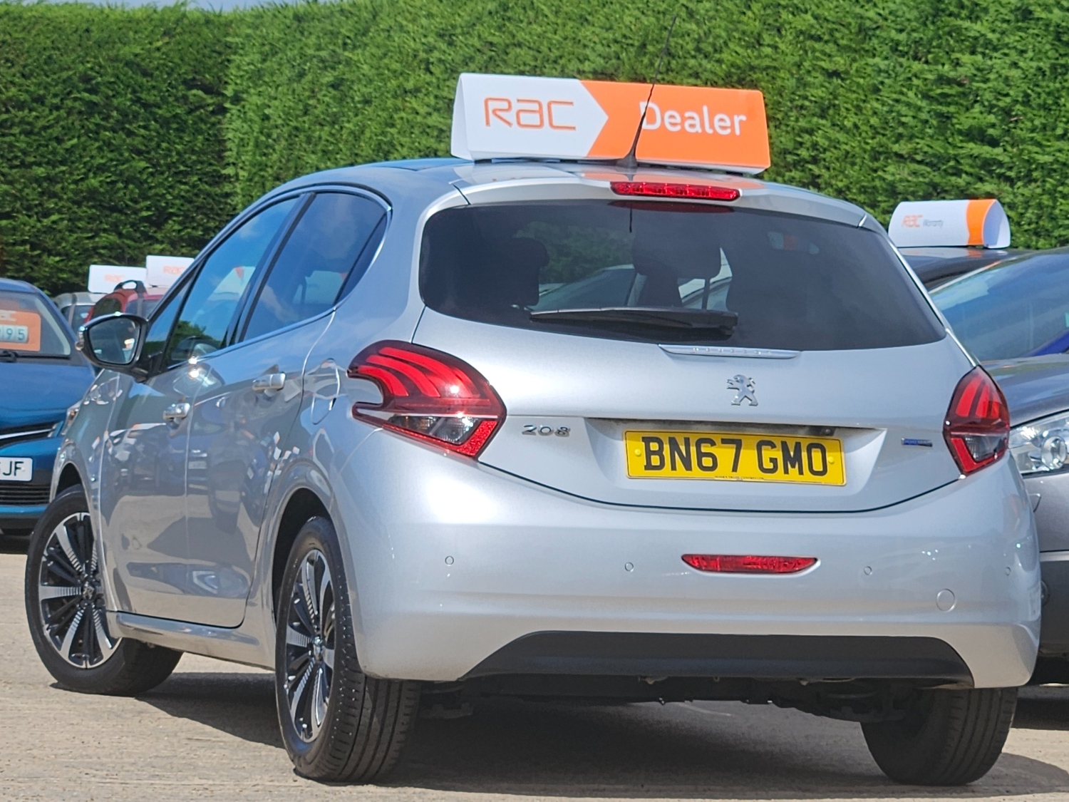 Peugeot 208 2017 - Cars in Eastbourne