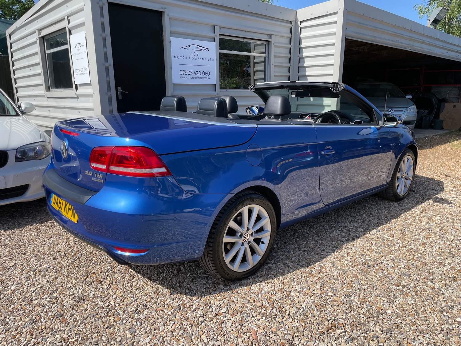 Volkswagen Eos 2012 - Cars in Farnham