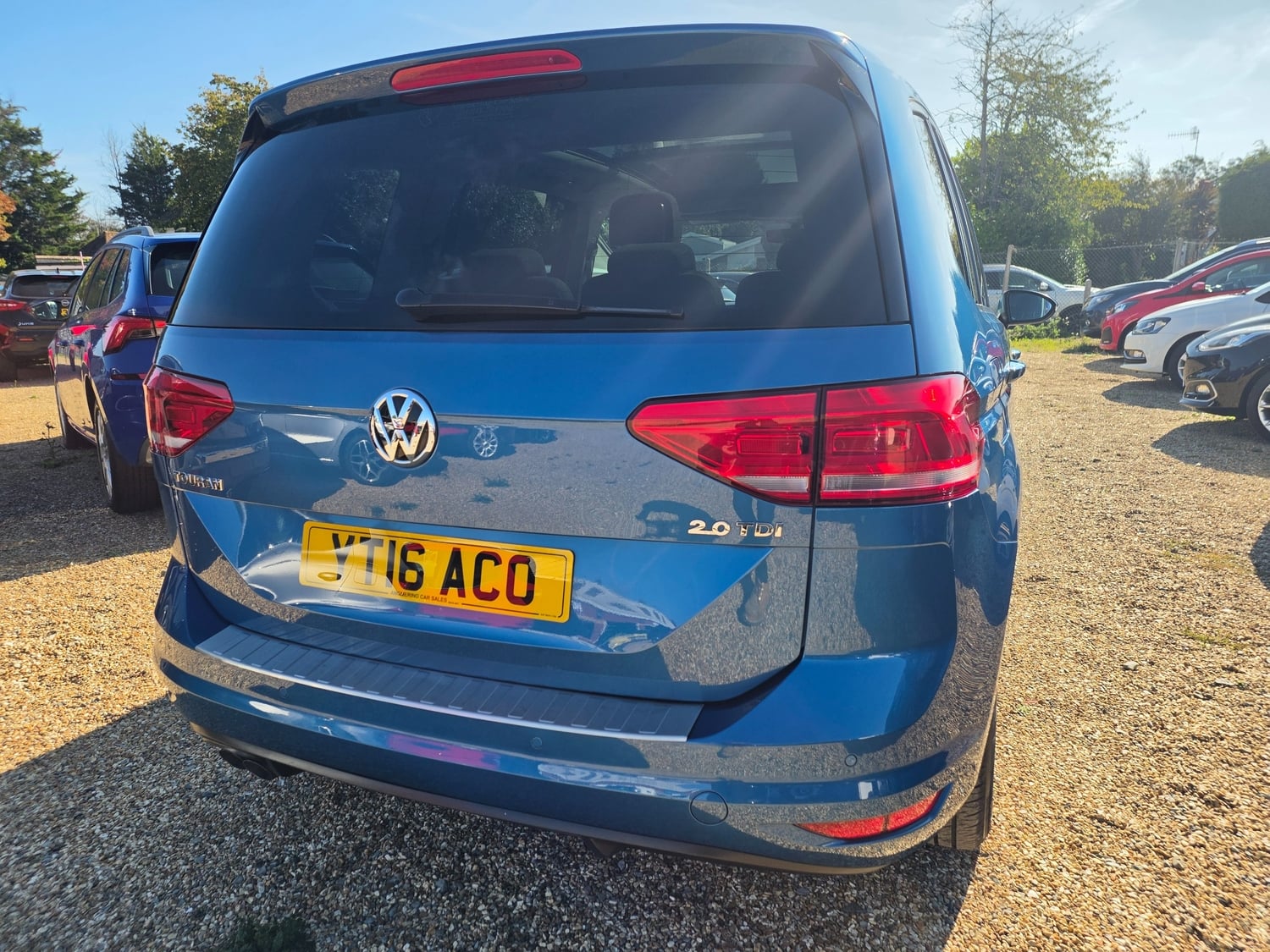 Volkswagen Touran 2016 - Cars