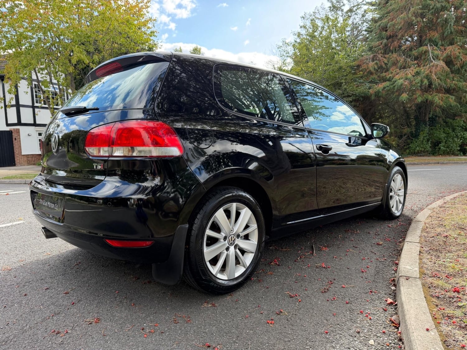Volkswagen Golf 2012 - Cars