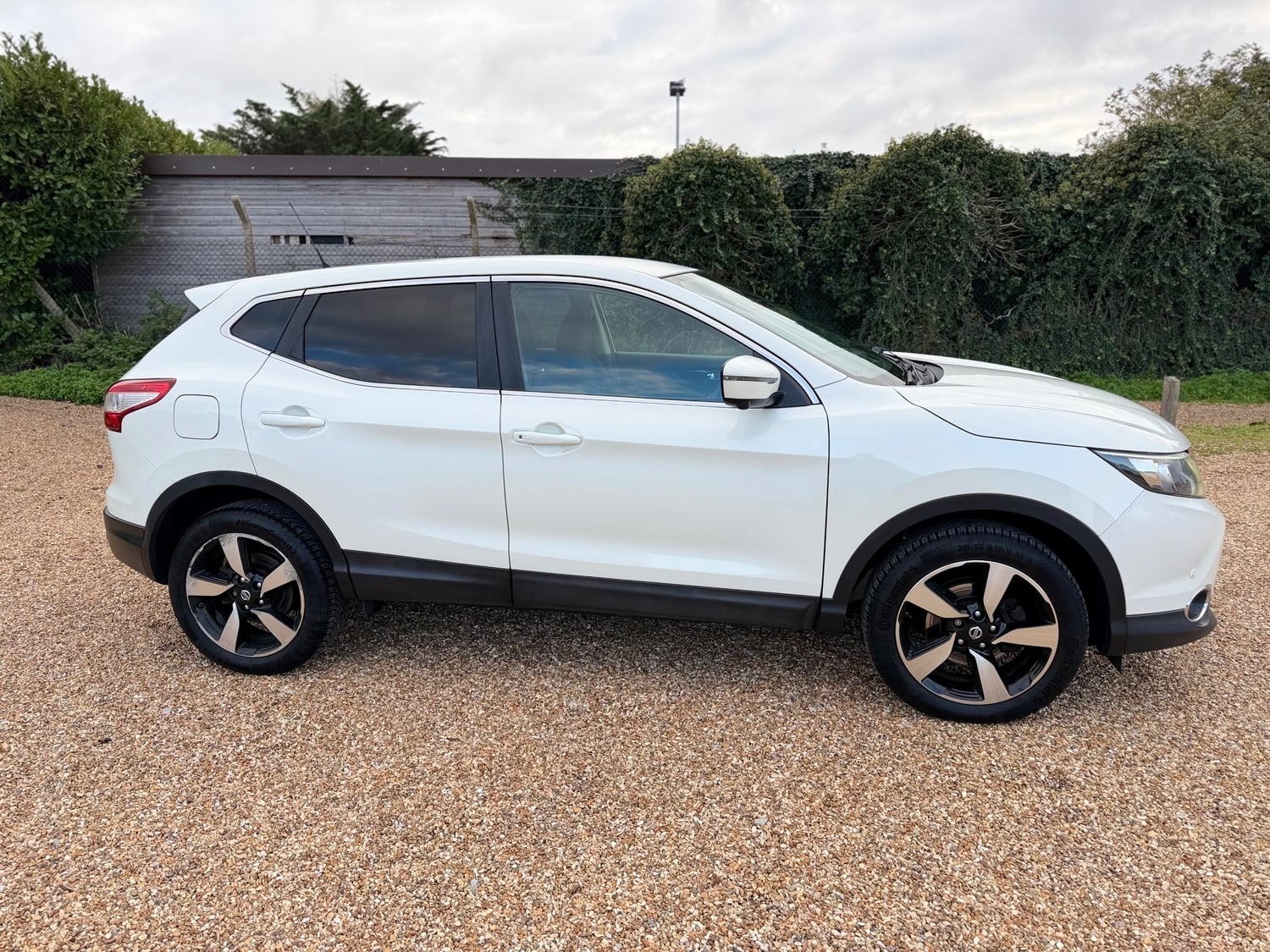 Nissan Qashqai 2015 - Cars