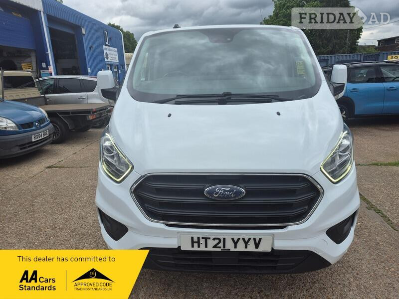 [ berth ]Ford Transit Custom