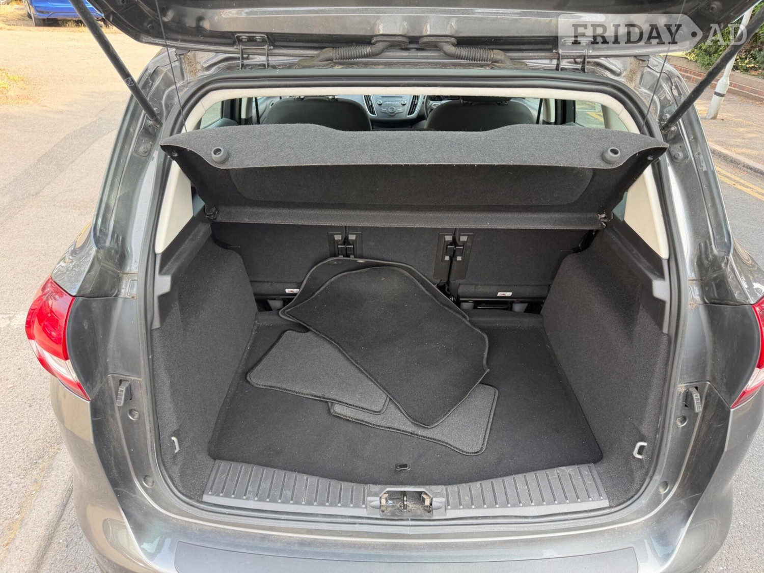 Ford C-MAX 2016 - Cars in Sutton