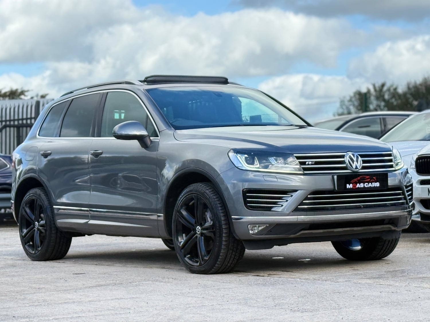 Volkswagen Touareg 2016 - Cars