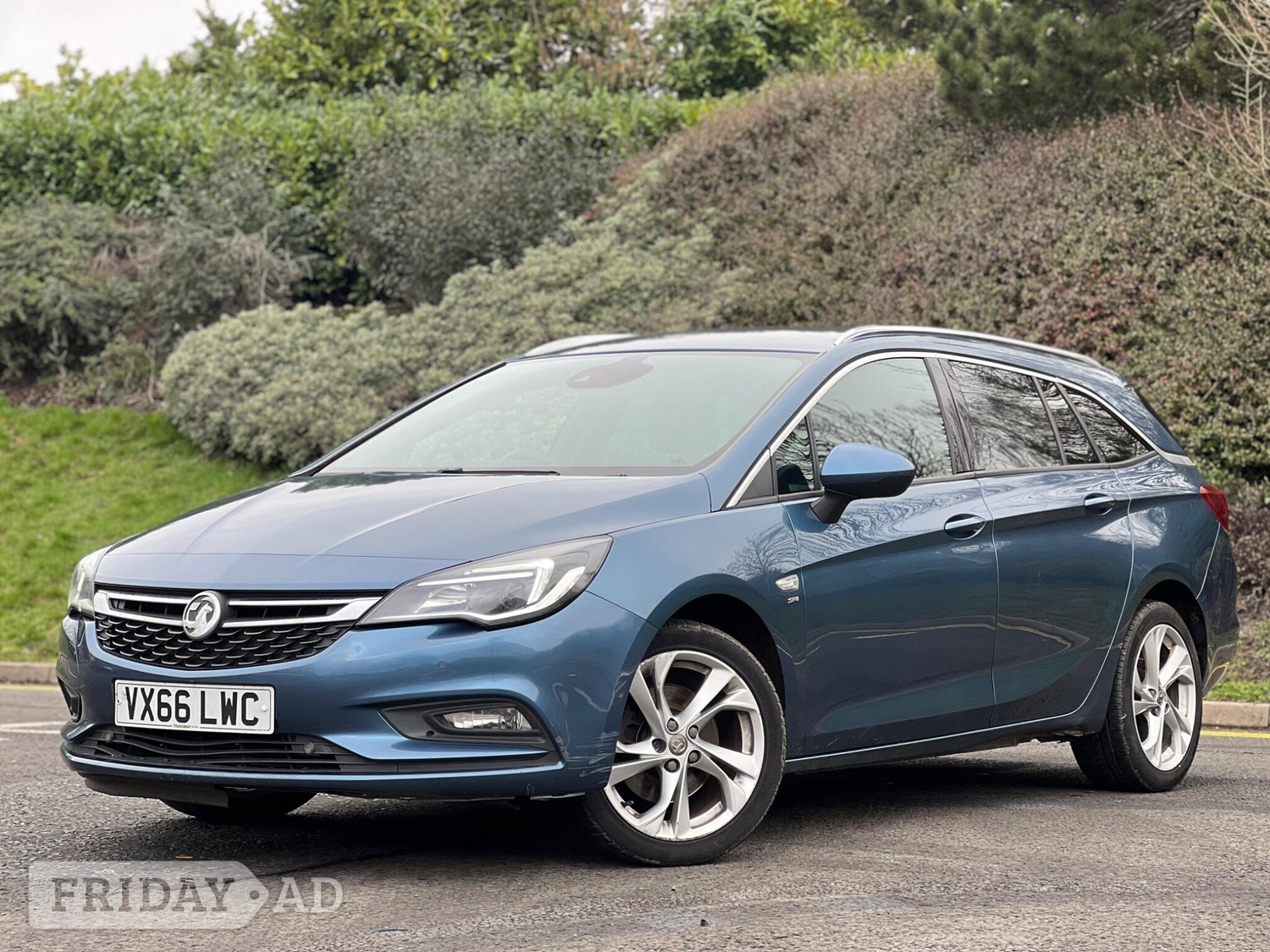 [ berth ]Vauxhall Astra