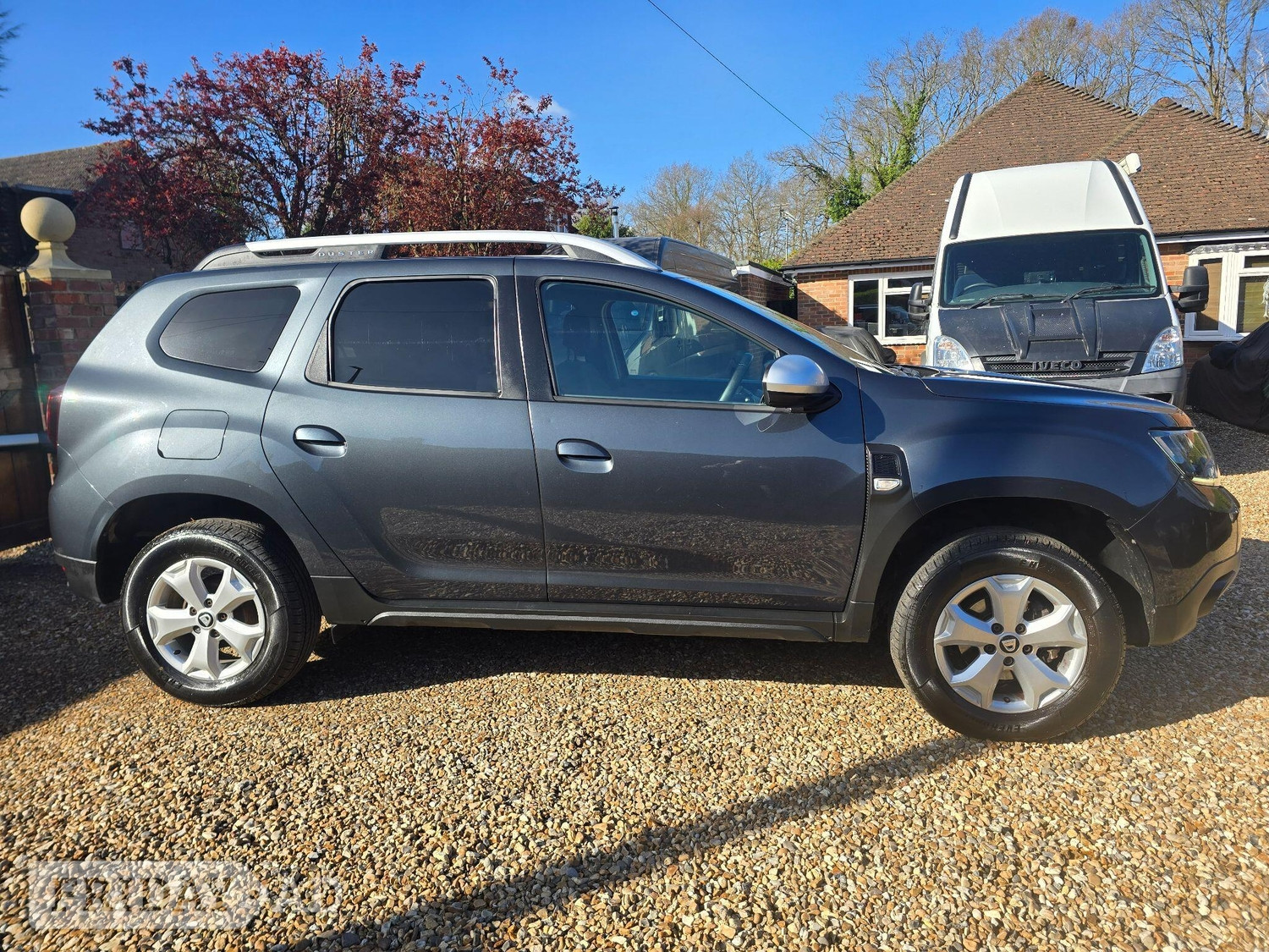 [ berth ]Dacia Duster
