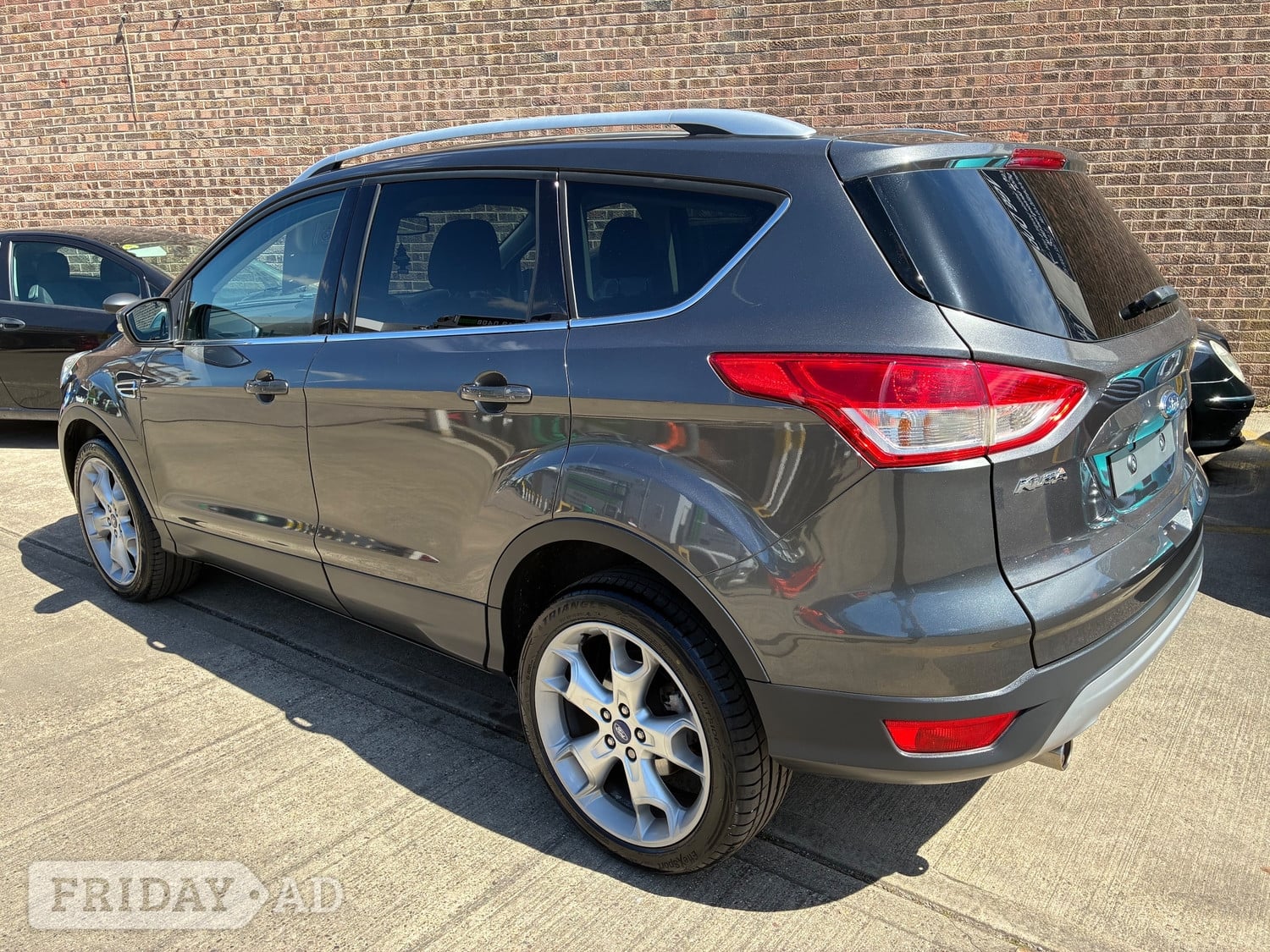 [ berth ]Ford Kuga